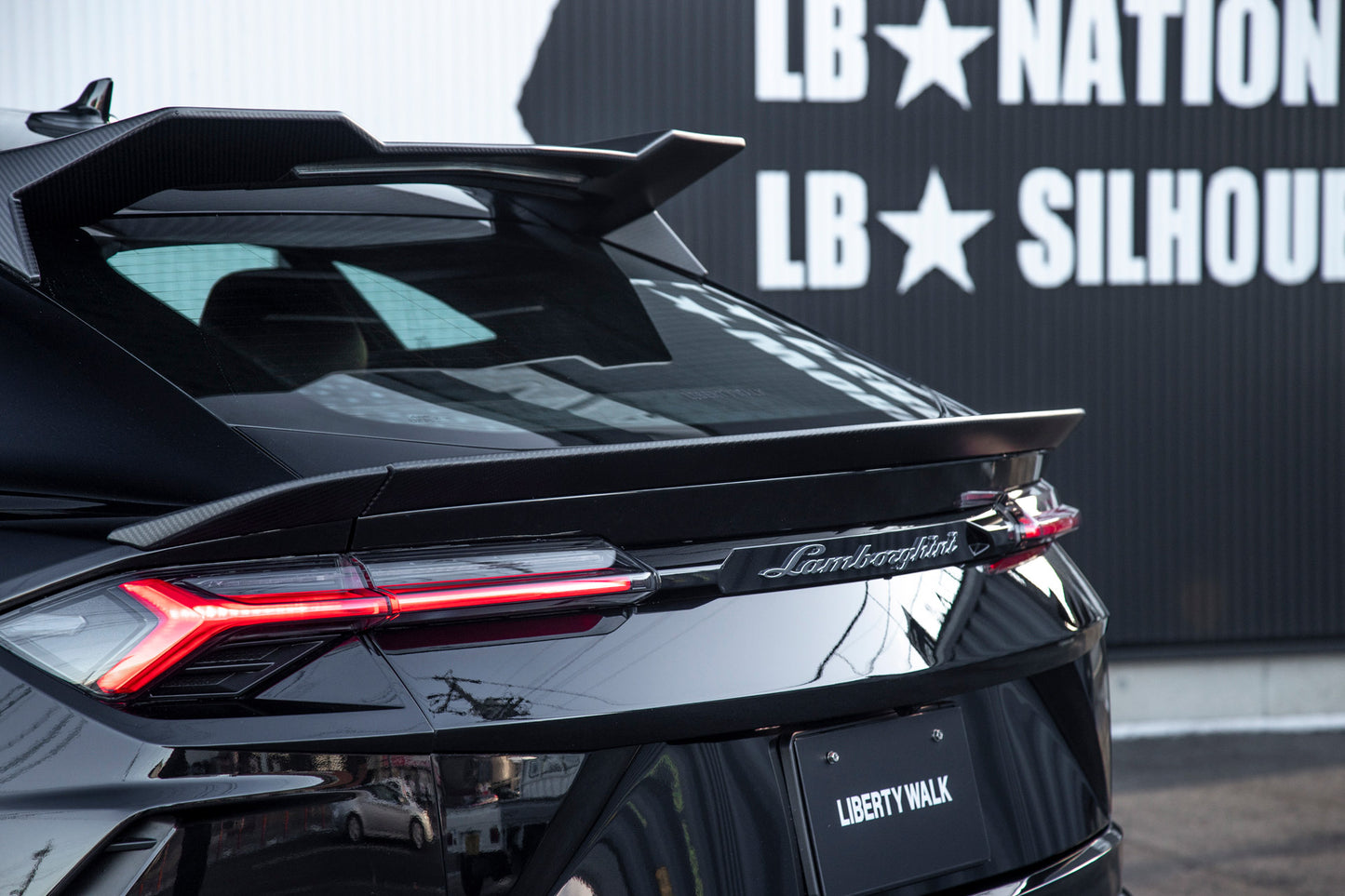 LB-WORKS Lamborghini Urus Complete Body Kit
