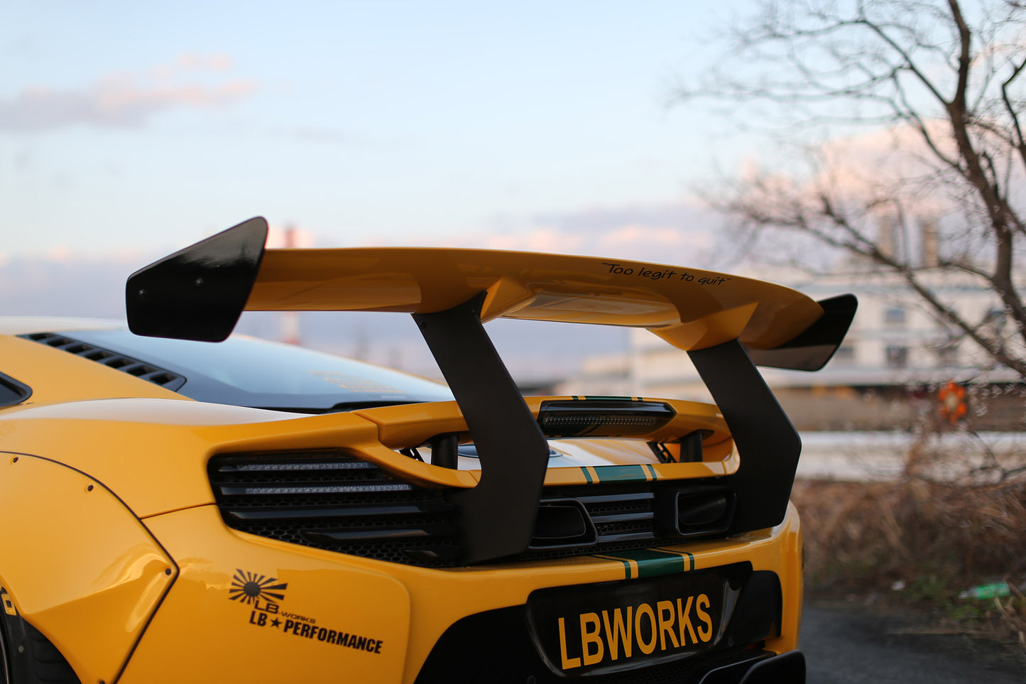 LB-WORKS Mclaren MP4-12c Complete Body Kit