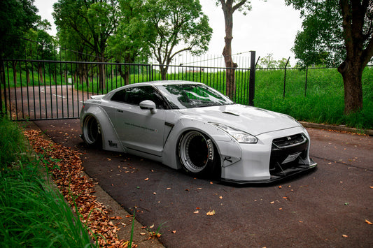 LB-WORKS Nissan GT-R R35 Type1 Complete Body Kit ver 2