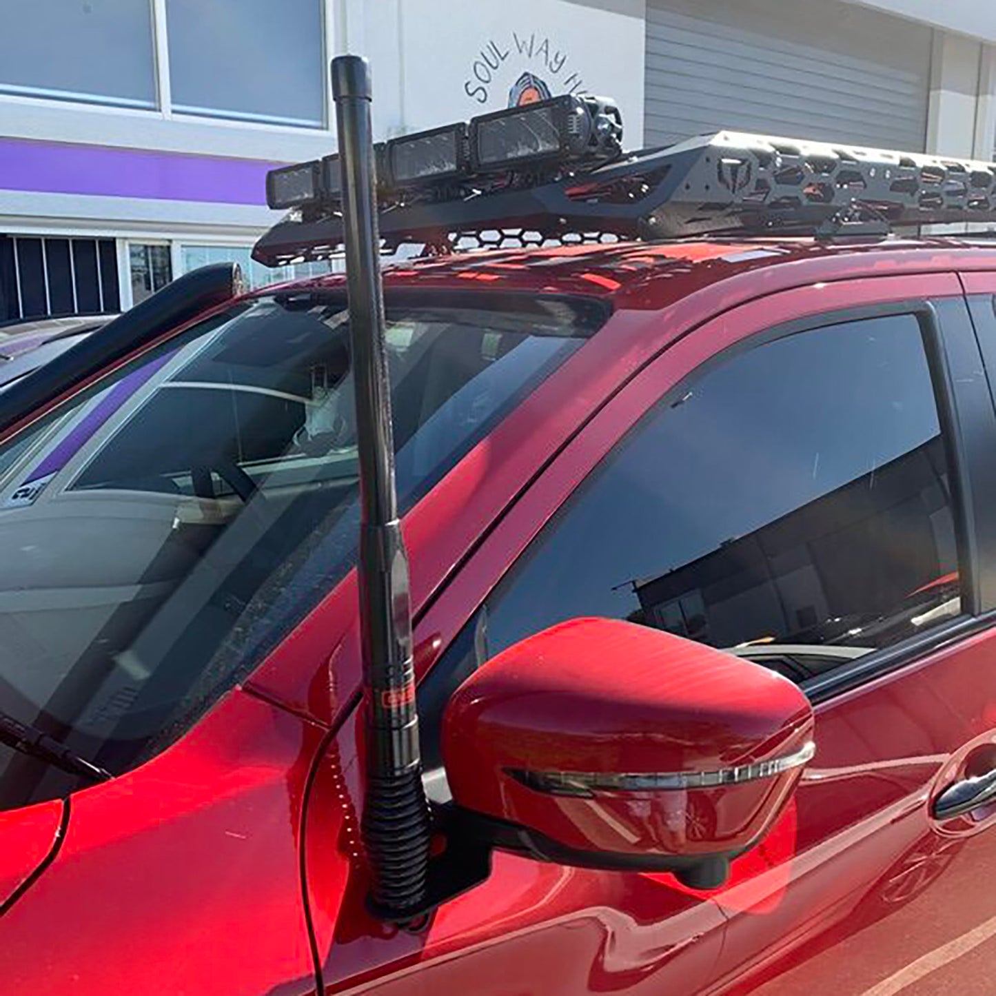 Vogue Industries Nissan Navara NP300 21+ UHF Aerial Bracket